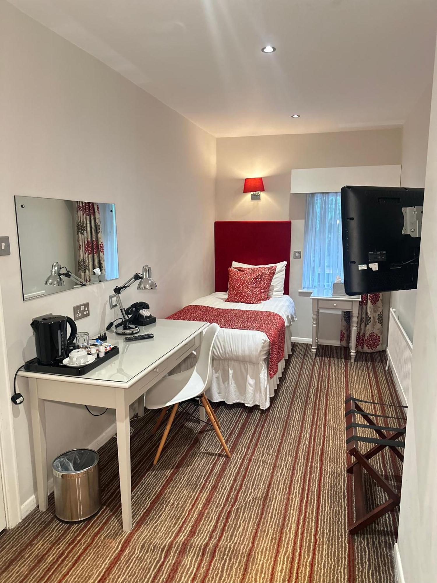 The Casa Hotel, Sure Hotel Collection By Best Western Yateley Dış mekan fotoğraf