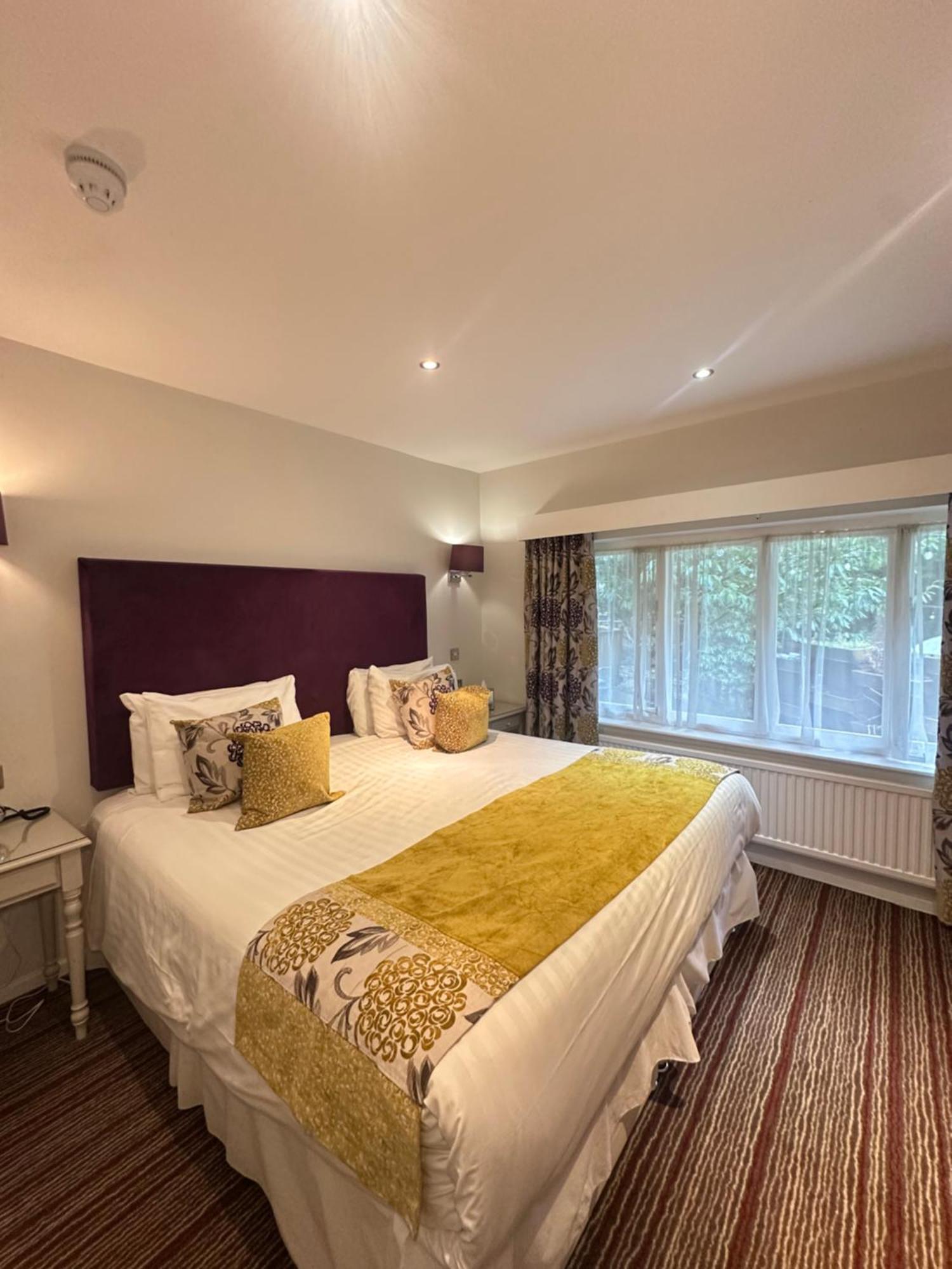 The Casa Hotel, Sure Hotel Collection By Best Western Yateley Dış mekan fotoğraf